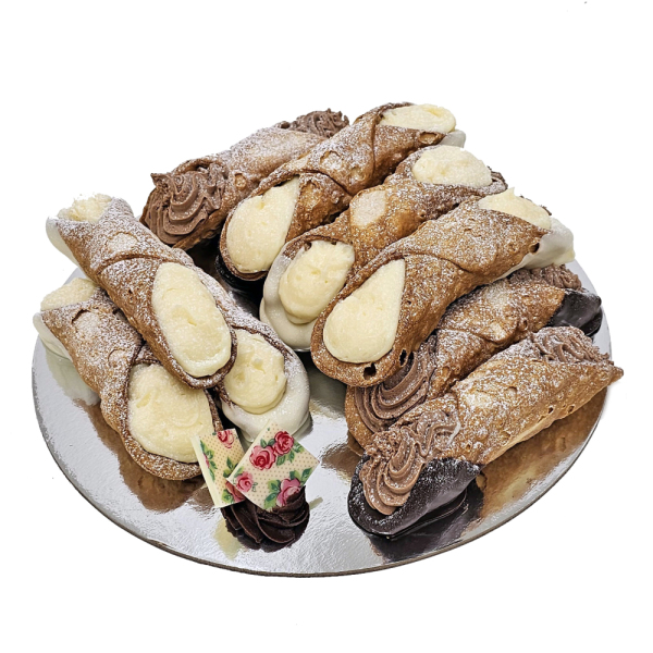 Tasting plate of crispy cannoli pastries